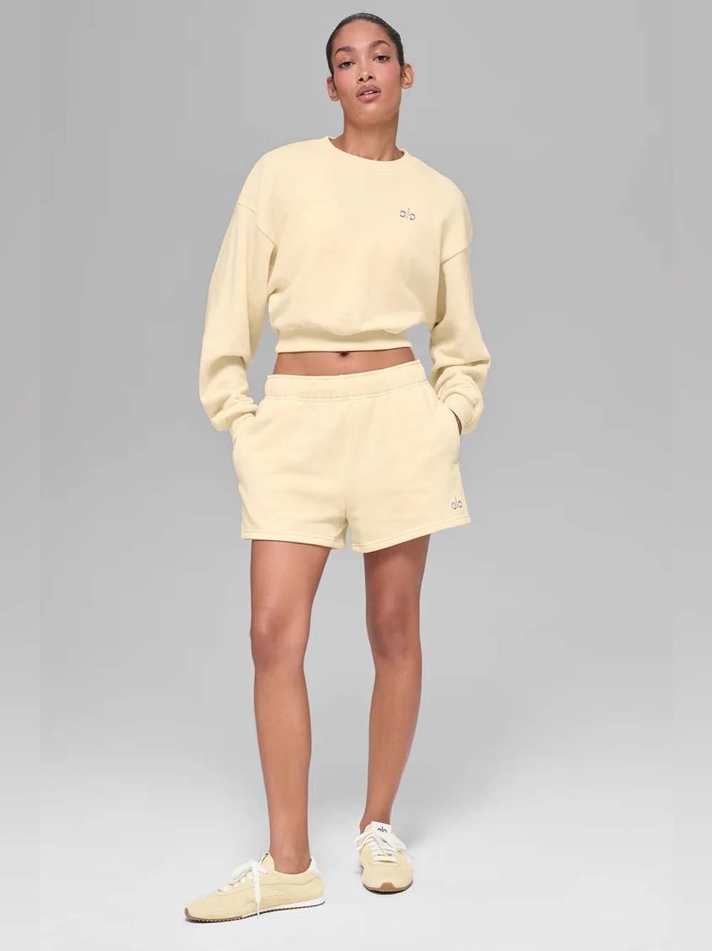 Alo Candlelight Yellow Accolade 2 piece Set Cropped Sweatshirt & Shorts Small